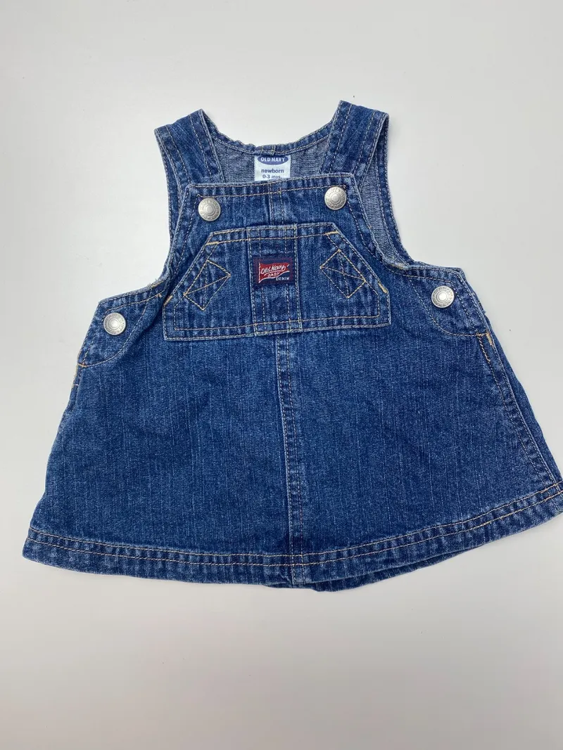 Vestido Old Navy 0–3 meses